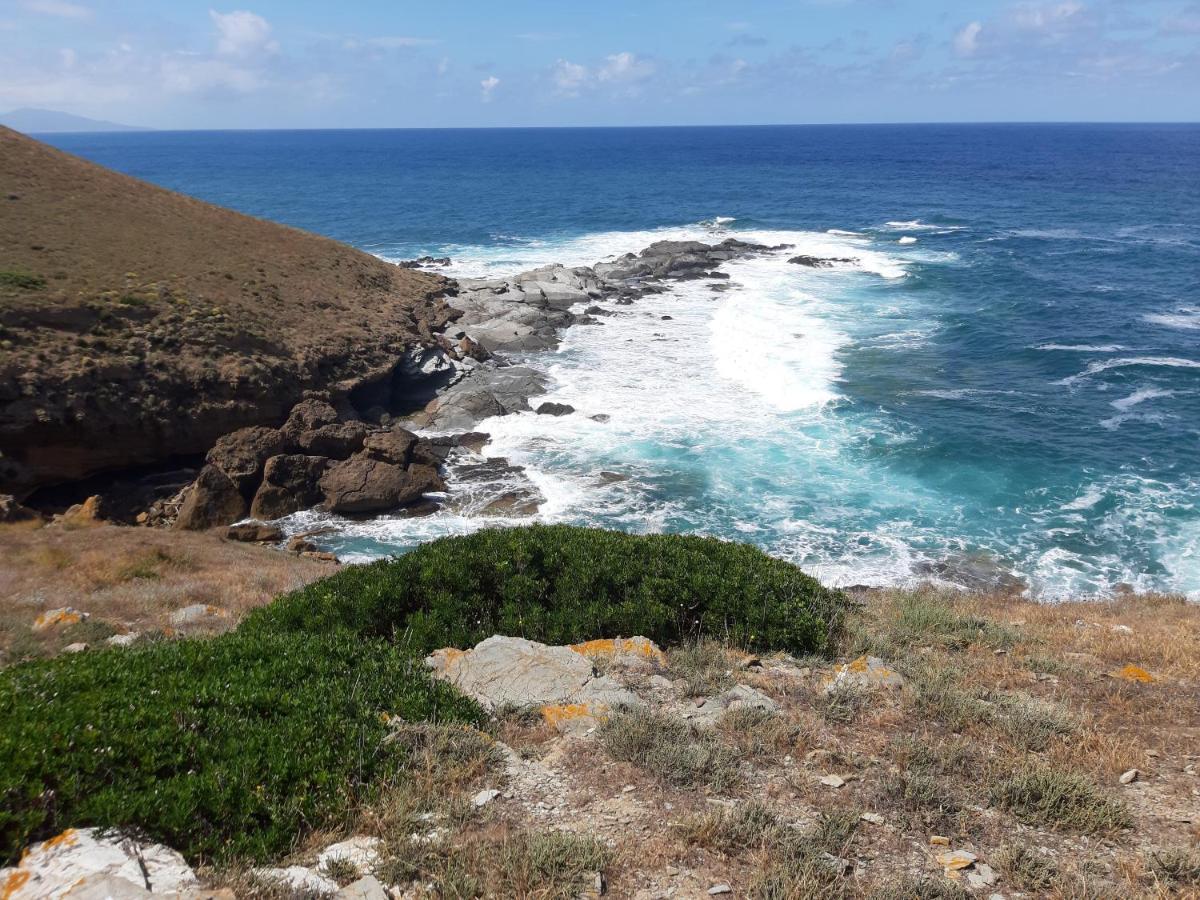 Domo Allegru Torre dei Corsari Bagian luar foto